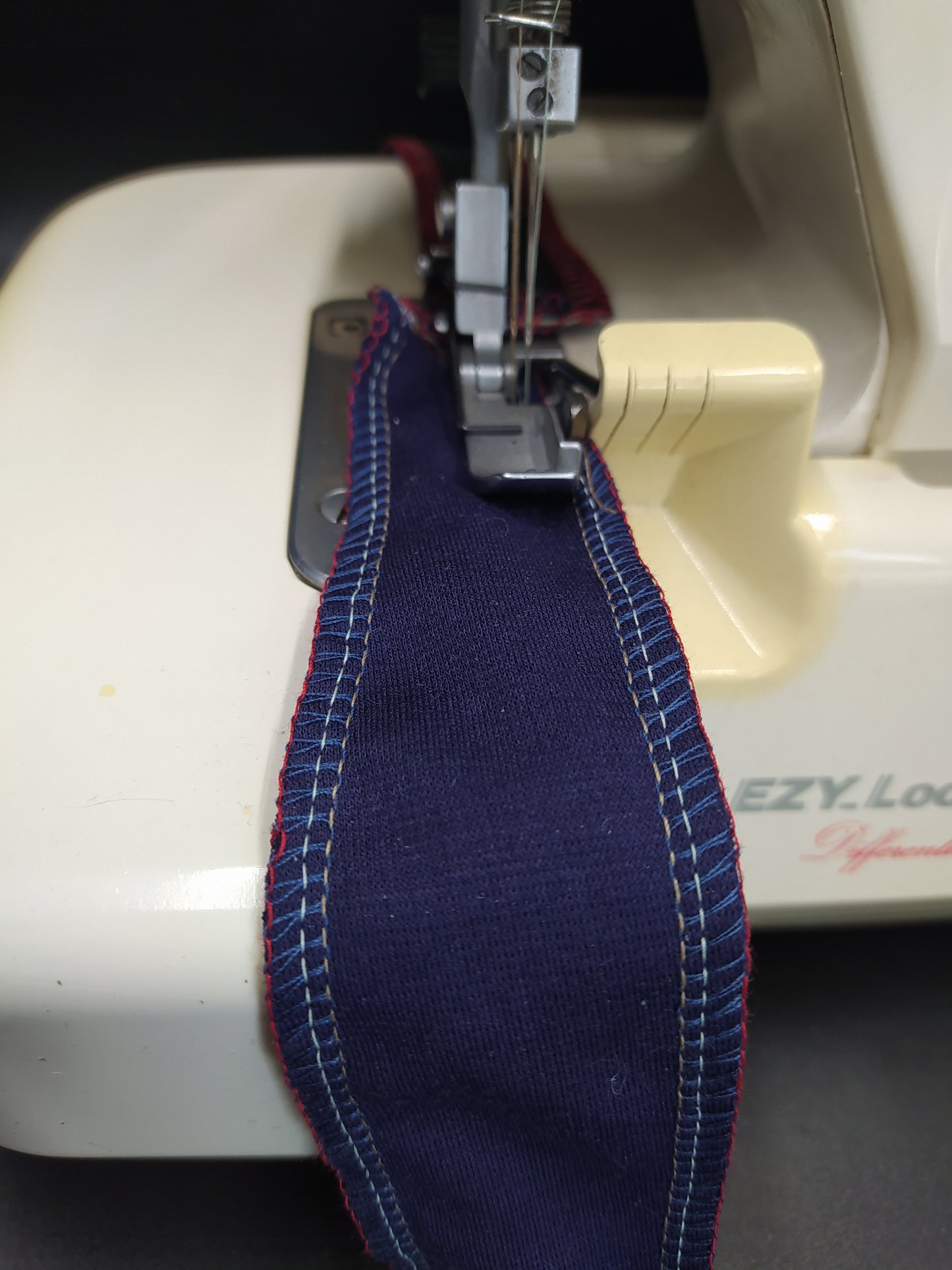 JANOME EZY LOCK 304D