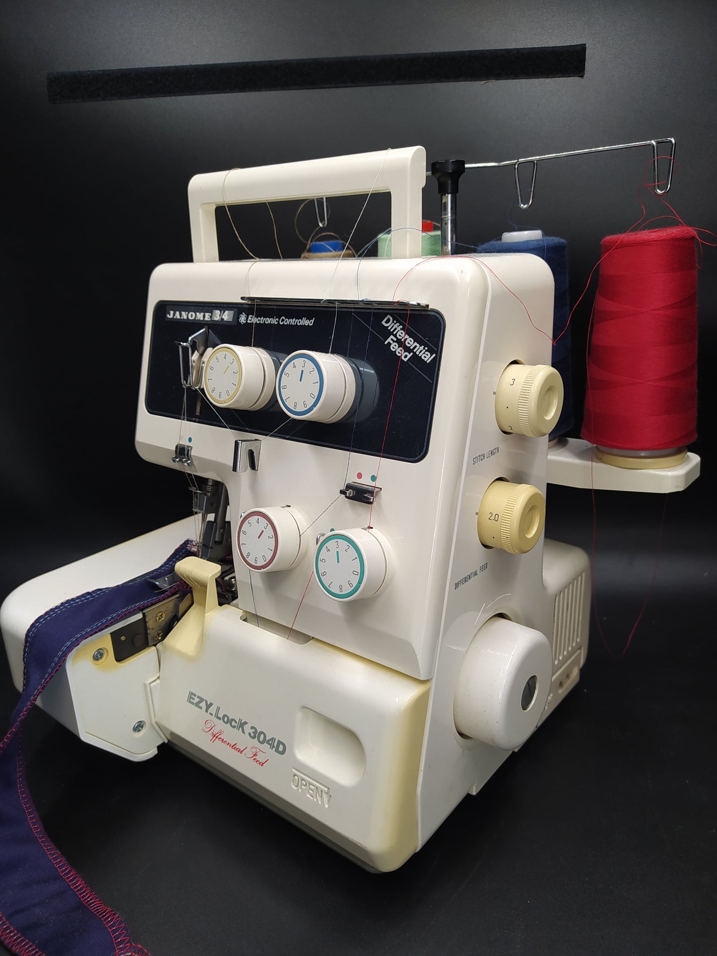 JANOME EZY LOCK 304D