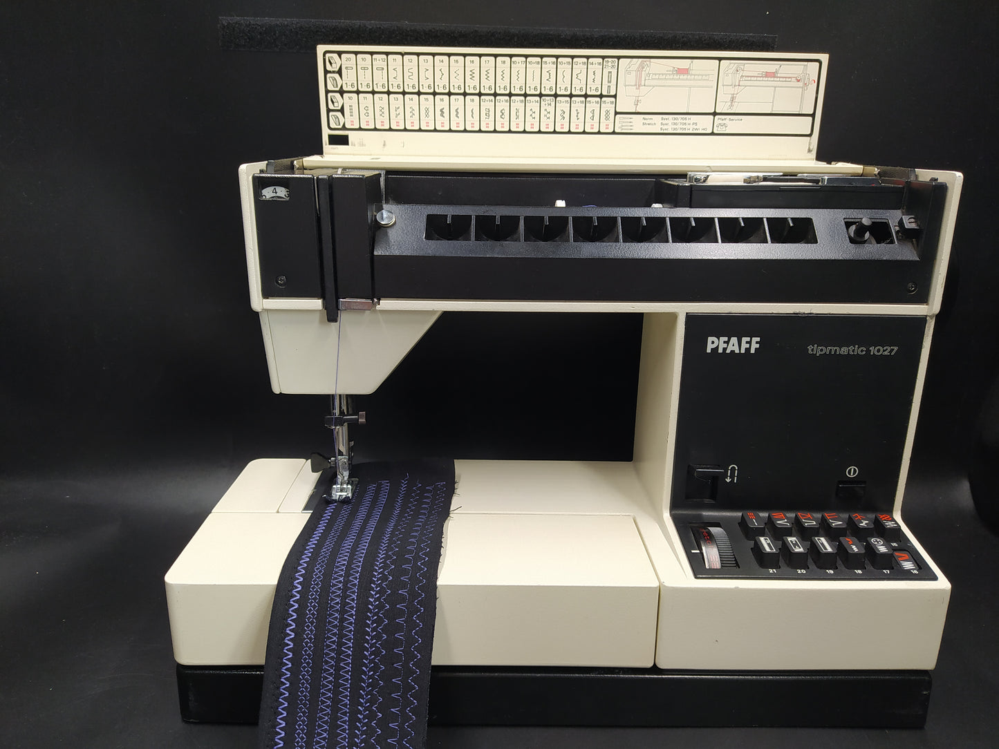 PFAFF TIPMATIC 1027