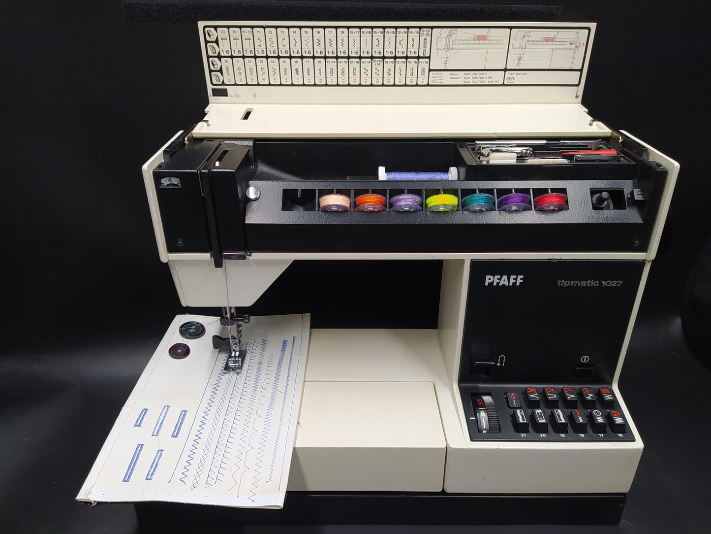 PFAFF TIPMATIC 1027