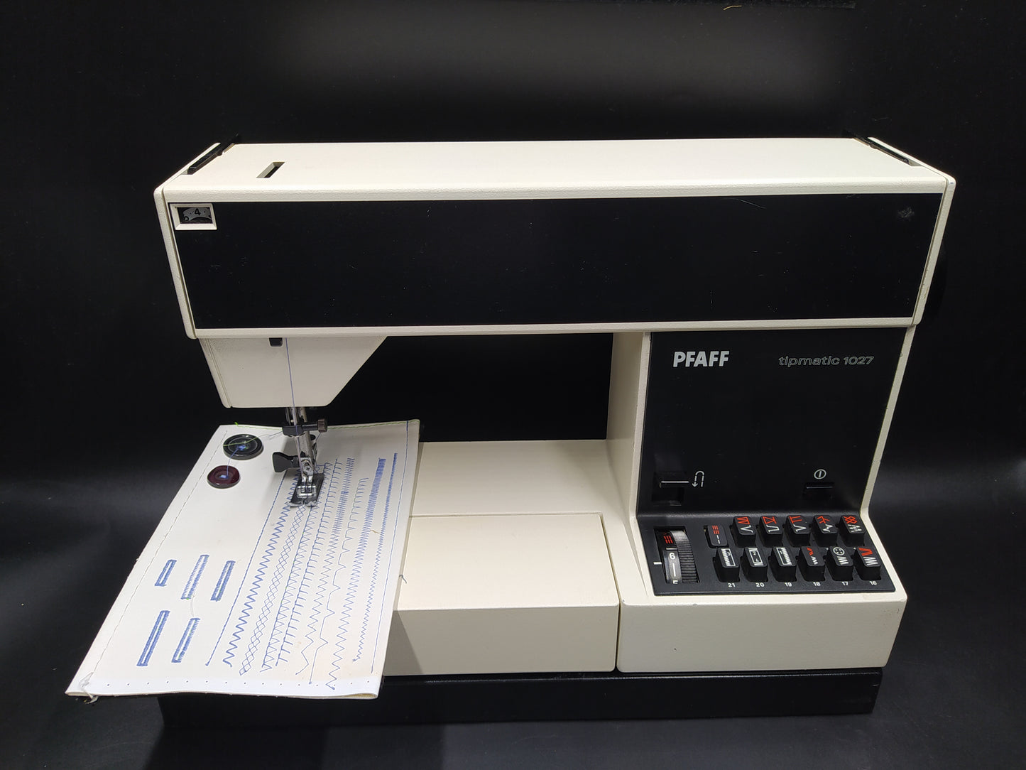 PFAFF TIPMATIC 1027